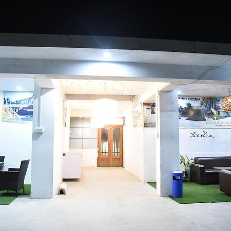 Republika Urban Apartment Abbottabad Exterior foto